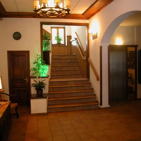 Hotel Catalana 2*